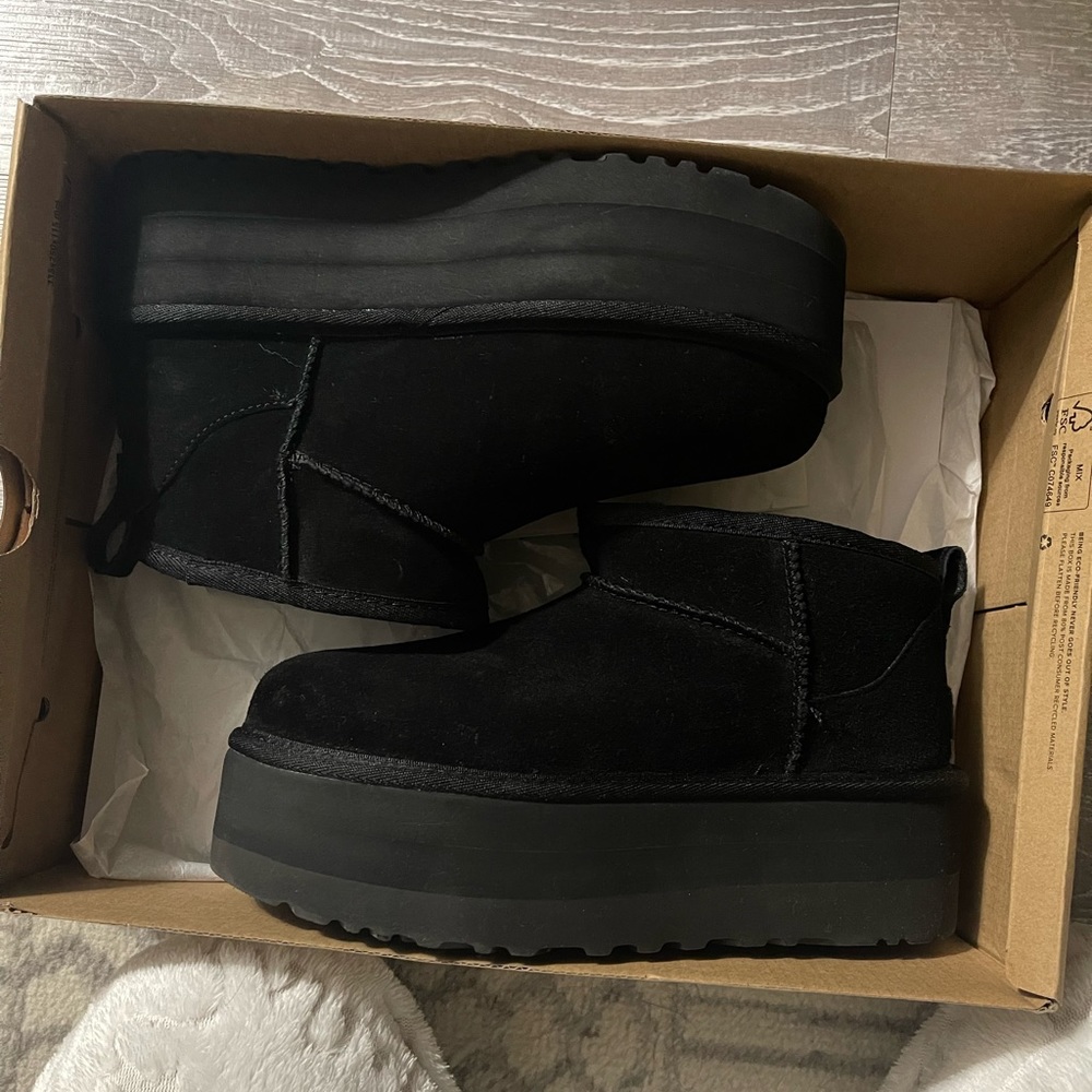 UGG Classic Ultra Mini Platform Boots